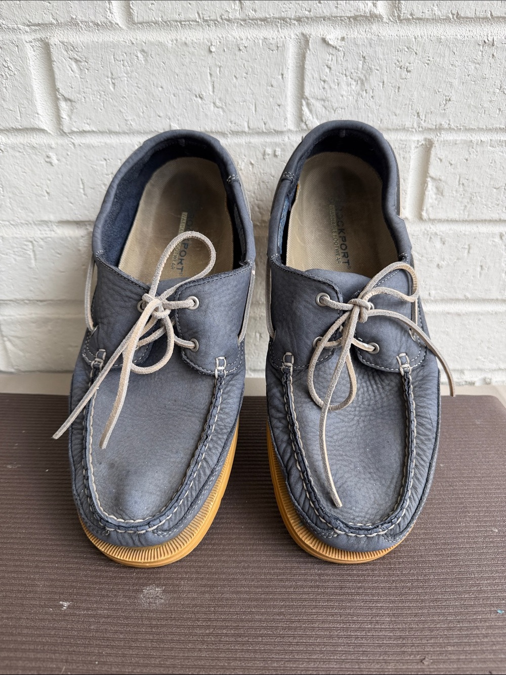 Rockport Men’s Navy Leather Boat Shoes with Tan Sole Size 12M